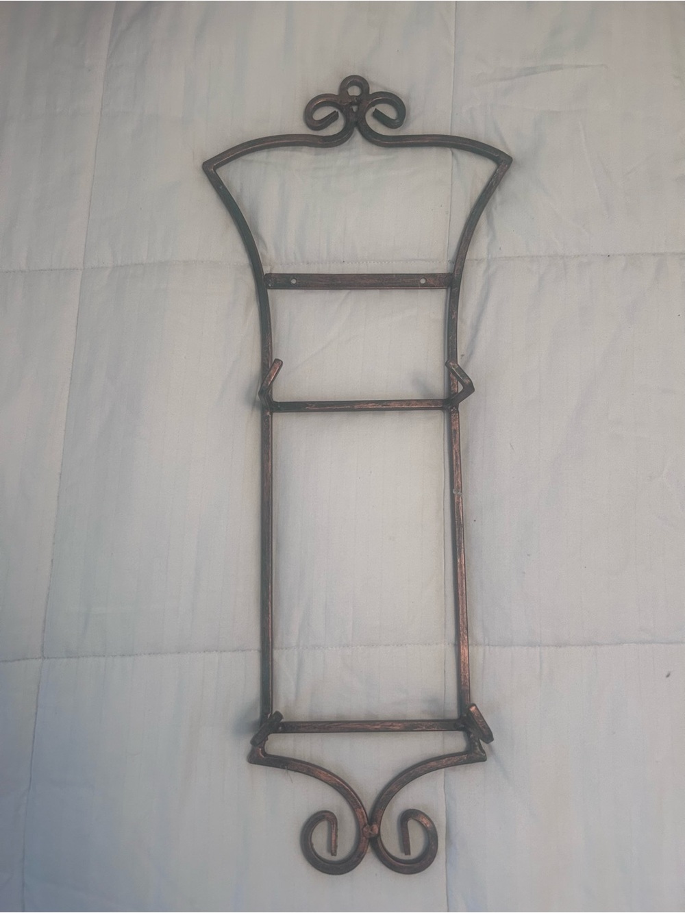 Excellent Condition Beautiful Antique Patina Copper 2 Plate Wall Holder Display